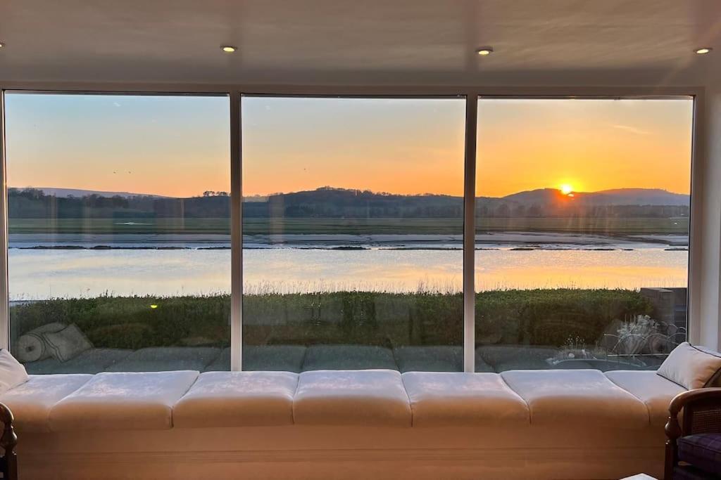 Shorepark - Waterfront Cottage With Stunning Views Dumfries Eksteriør bilde